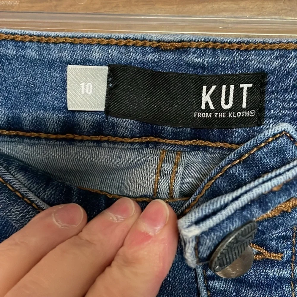 Kut from the Kloth size 10 Donna high rise fab ab ankle skinny button up jean - Picture 5 of 12